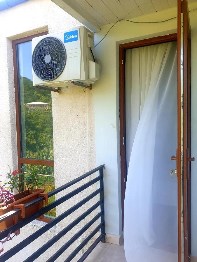 Four Seasons In Kutaisi Hotel Exterior foto